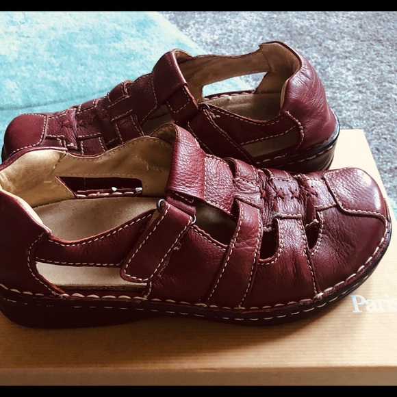 PGLite clogs - Picture 3 of 5